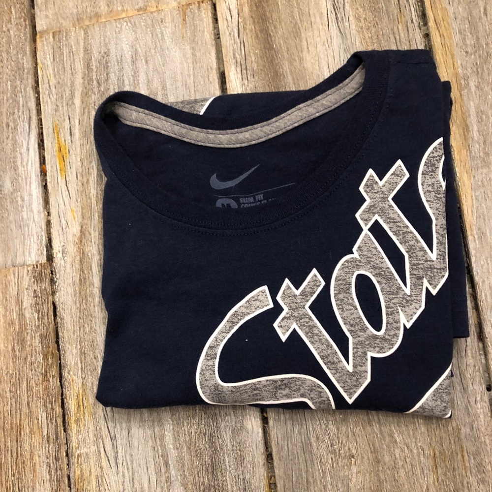 Long sleeve tee shirt by Nike
